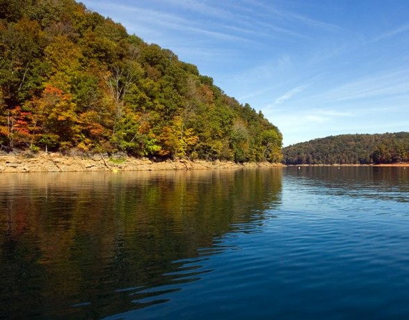 The shores of Norris Lake are seen during a fall color boat tour in a previous year. Norris Dam State Park is hosting Fall Color Boat Trips from Oct. 14 through Oct. 27.