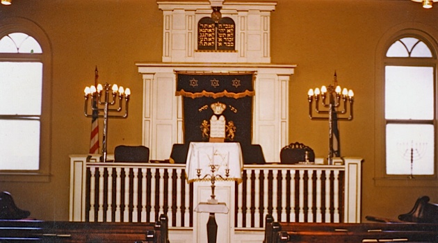 Service Interruption: During Kol Nidre, two Torah scrolls fell from the ark on to the bimah at Beth Israel in Asheville, N.C. The shul, like others before, must determine how to move forward.